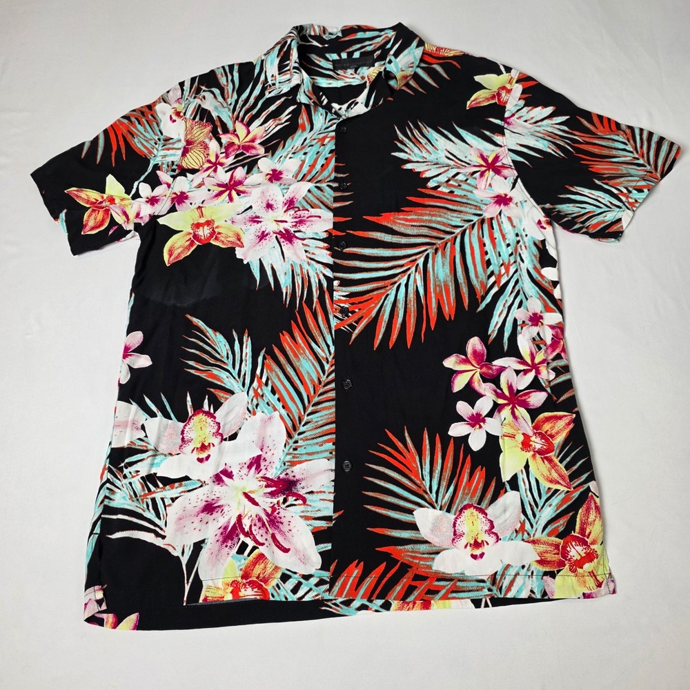 No Boundaries Button Down Shirt Mens Medium Black Tropical Hawaiian Floral Rayon